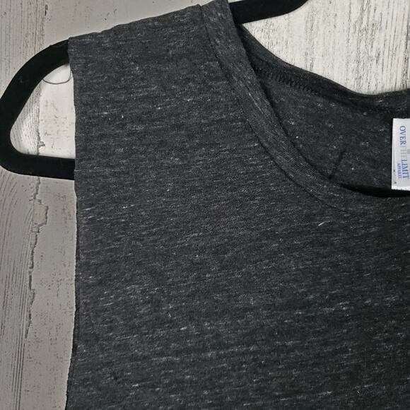 NWOT Over The Limit Apparel Heathered Gray Sleeveless Muscle Women's Size Large - Picture 3 of 9